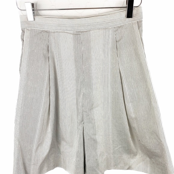 COS Striped Pleated High Rise Gaucho Shorts Preppy Academia Size 4 - Picture 6 of 10
